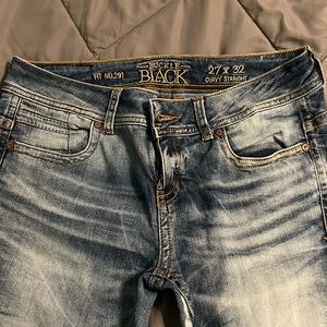 Buckle blacks jeans.